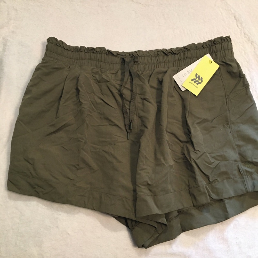 New womens all‎ in motion Shorts xl